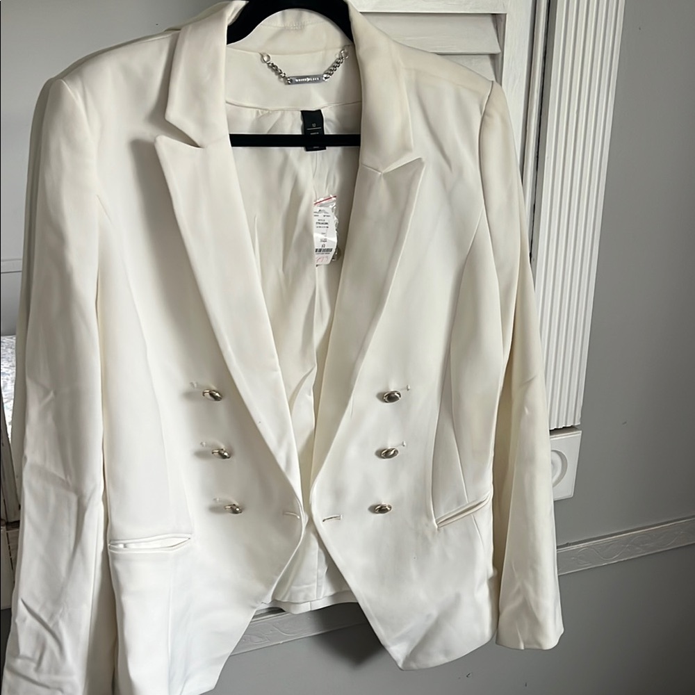 White House Black Market White Tailored Blazer